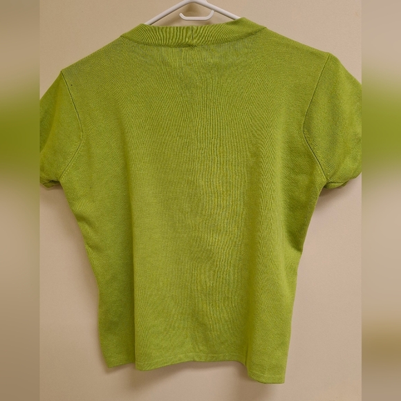 Top - Picture 2 of 6